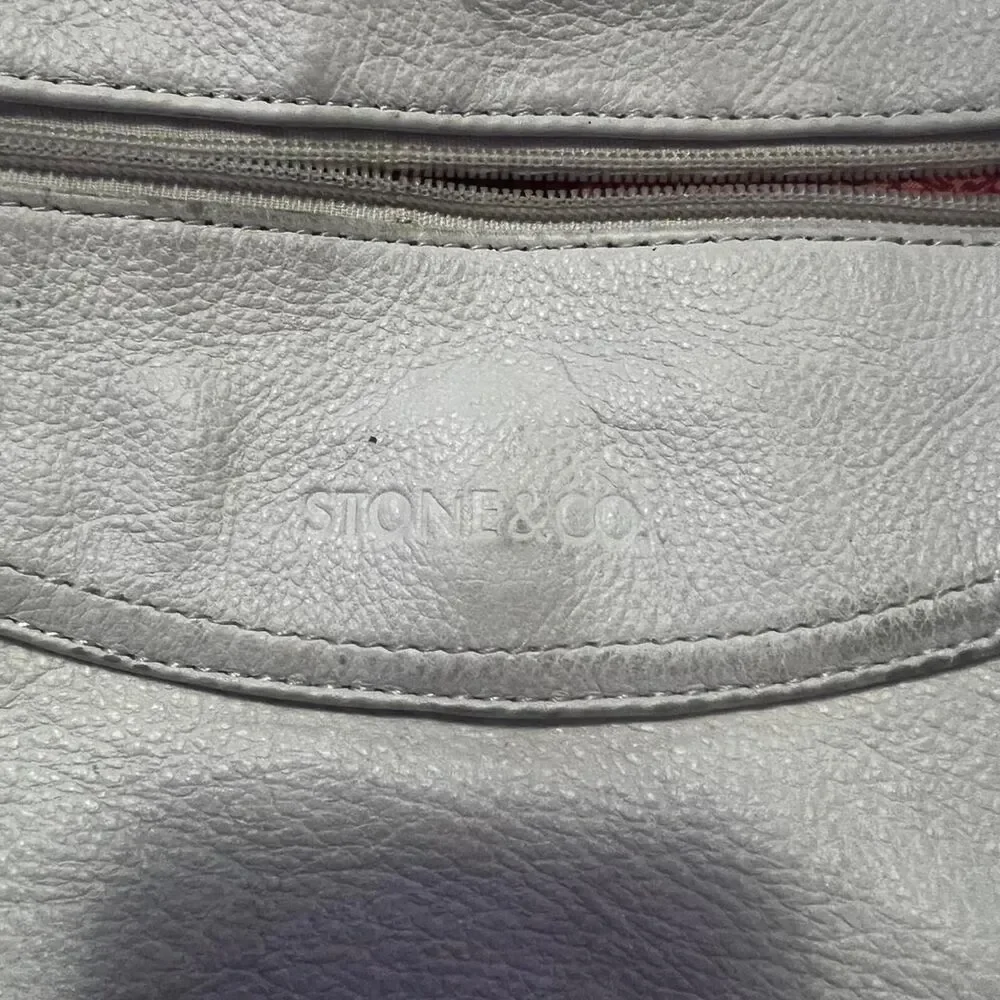 Stone & Co. White Pebbled Leather Shoulder Bag - Picture 3 of 8